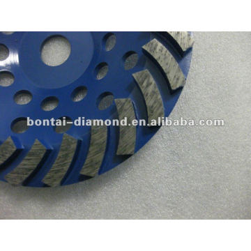 180mm Diamond grinding floor disc in 22.23mm center bore